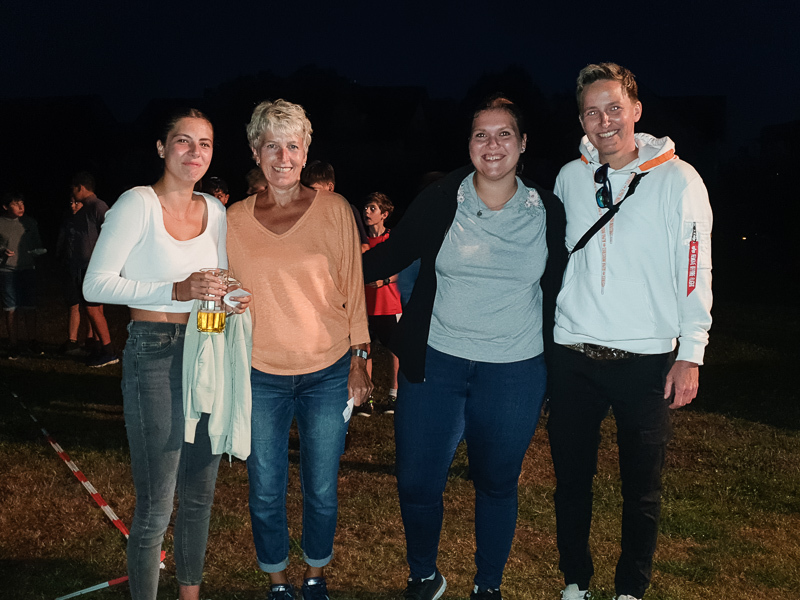 Sieger Damen Handtaschenweitwurf